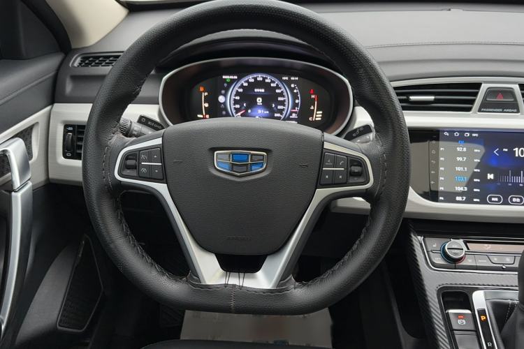 Used Geely Auto Emgrand X7 Sport 2018 1.8TD Automatic Two-Wheel Drive Smart Connect 4G Internet Edition Steering Wheel