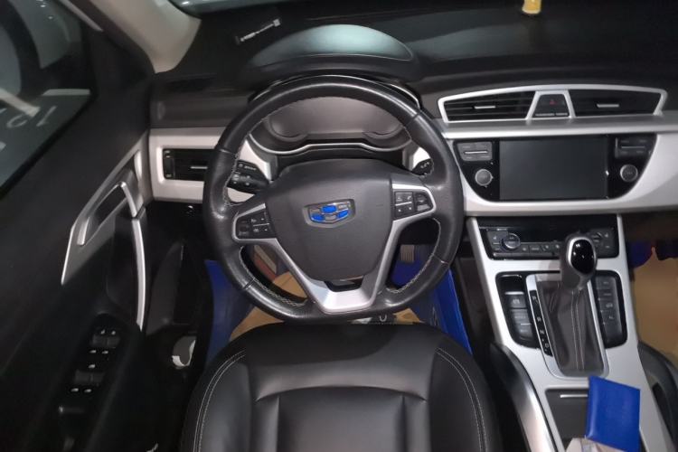 Used Geely Auto Emgrand X7 Sport 2018 1.8TD Automatic Two-Wheel Drive Smart Connect 4G Internet Edition Steering Wheel