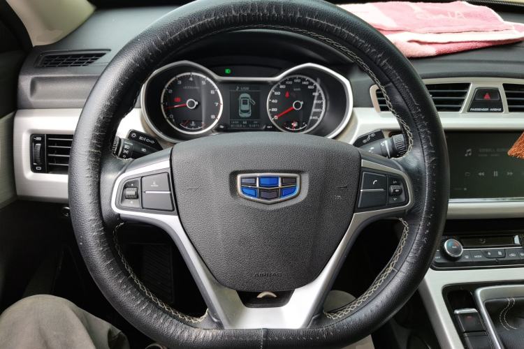 Used Geely Auto Emgrand X7 Sport 2018 1.8TD Manual Two-Wheel Drive Zhiya Model Steering Wheel