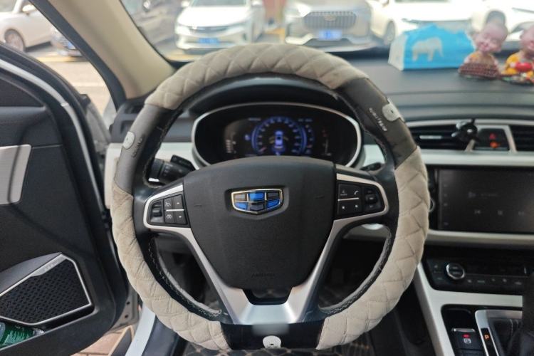Used Geely Auto Emgrand X7 Sport 2018 1.8TD Automatic Two-Wheel Drive Smart Connect 4G Internet Edition Steering Wheel