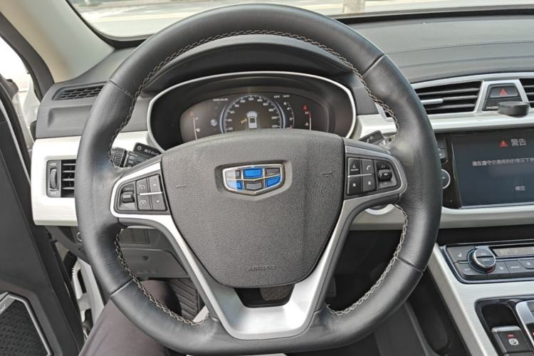 Used Geely Auto Emgrand X7 Sport 2018 1.8TD Automatic Two-Wheel Drive Smart Connect 4G Internet Edition Steering Wheel