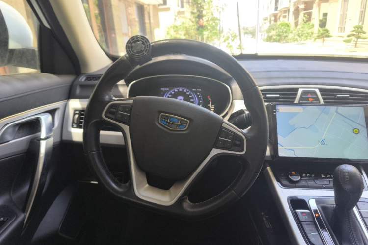 Used Geely Auto Emgrand X7 Sport 2018 Revised Version 1.8TD Automatic Two-Wheel Drive Smart Connectivity 4G-Enabled Edition Steering Wheel