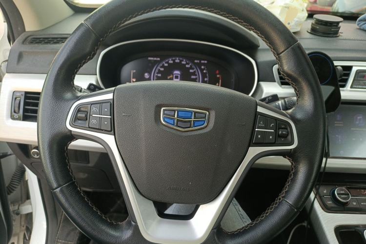Used Geely Auto Emgrand X7 Sport 2018 Revised Version 1.8TD Automatic Two-Wheel Drive Smart Connectivity 4G-Enabled Edition Steering Wheel
