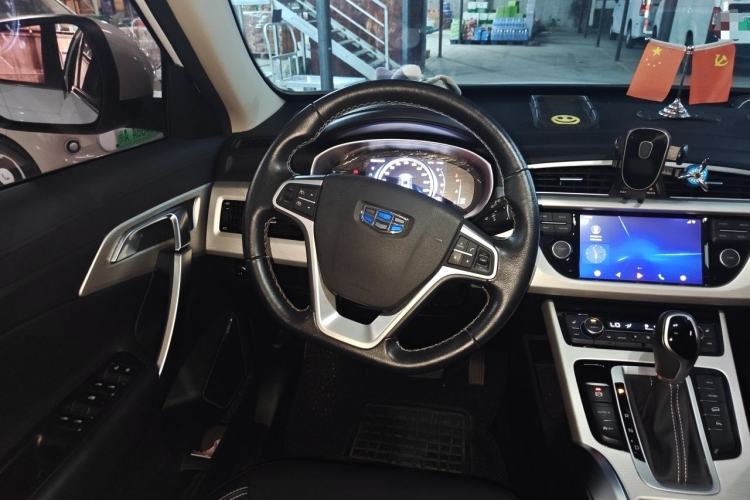 Used Geely Auto Emgrand X7 Sport 2018 1.8TD Automatic Two-Wheel Drive Smart Connect 4G Internet Edition Steering Wheel