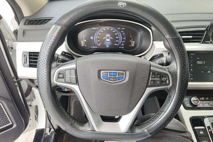 Used Geely Auto Emgrand X7 Sport 2018 1.8TD Automatic Two-Wheel Drive Smart Connect 4G Internet Edition Steering Wheel