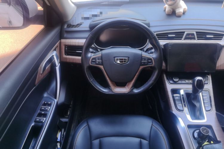 Used Geely Auto Emgrand X7 Sport 2018 1.8TD Automatic Two-Wheel Drive Smart Connect 4G Internet Edition Steering Wheel