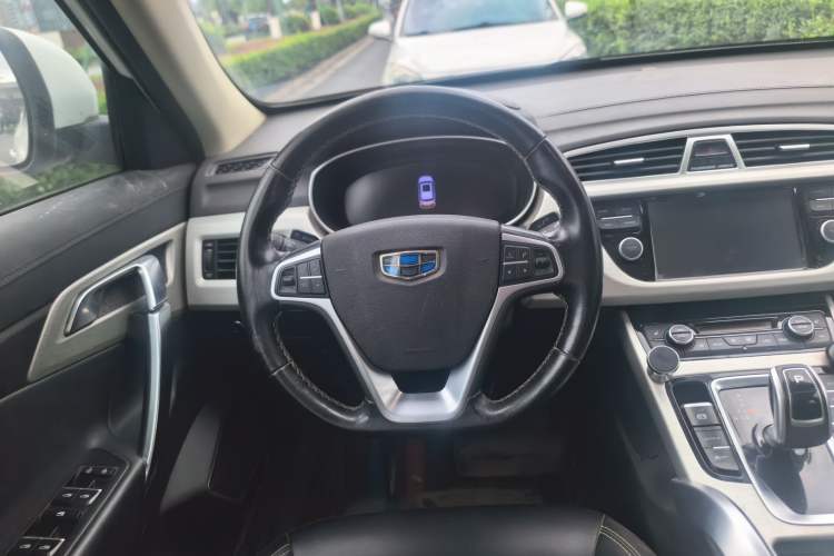 Used Geely Auto Emgrand X7 Sport 2018 1.8TD Automatic Two-Wheel Drive Smart Connect 4G Internet Edition Steering Wheel