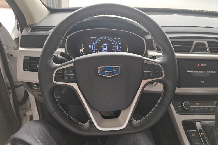 Used Geely Auto Emgrand X7 Sport 2018 1.8TD Automatic Two-Wheel Drive Smart Connect 4G Internet Edition Steering Wheel