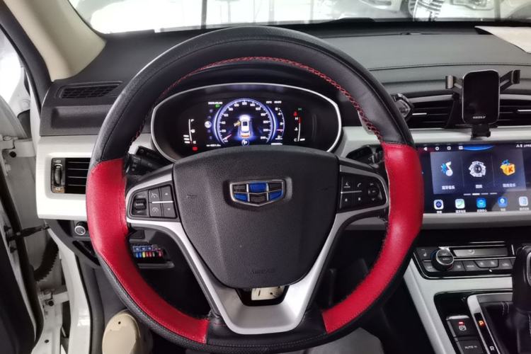 Used Geely Auto Emgrand X7 Sport 2018 1.8TD Automatic Two-Wheel Drive Smart Connect 4G Internet Edition Steering Wheel