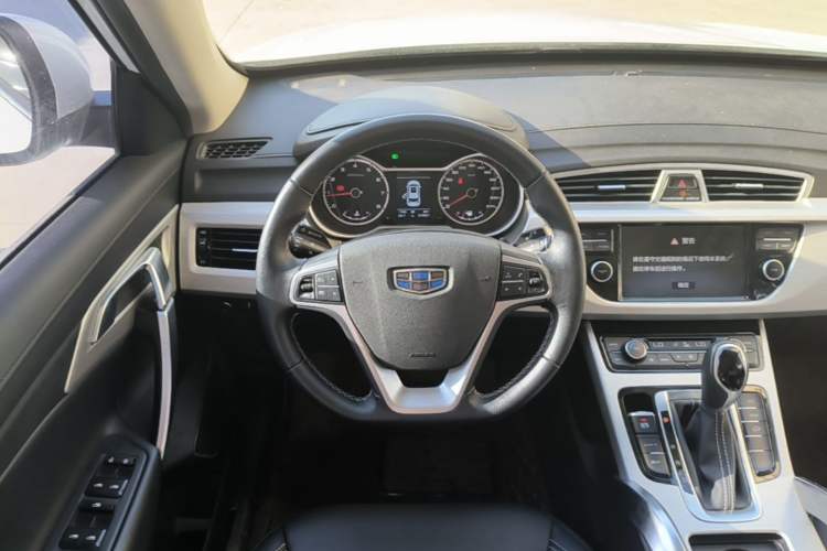 Used Geely Auto Emgrand X7 Sport 2018 1.8TD Automatic Two-Wheel Drive Zhiya Model Steering Wheel