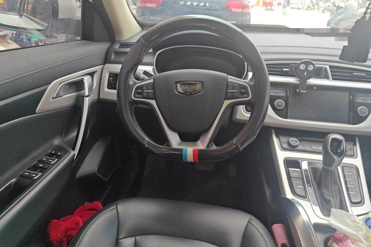 Used Geely Auto Emgrand X7 Sport 2018 1.8TD Automatic Two-Wheel Drive Smart Connect 4G Internet Edition Steering Wheel