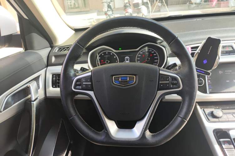 Used Geely Auto Emgrand X7 Sport 2018 1.8TD Automatic Two-Wheel Drive Zhiya Model Steering Wheel