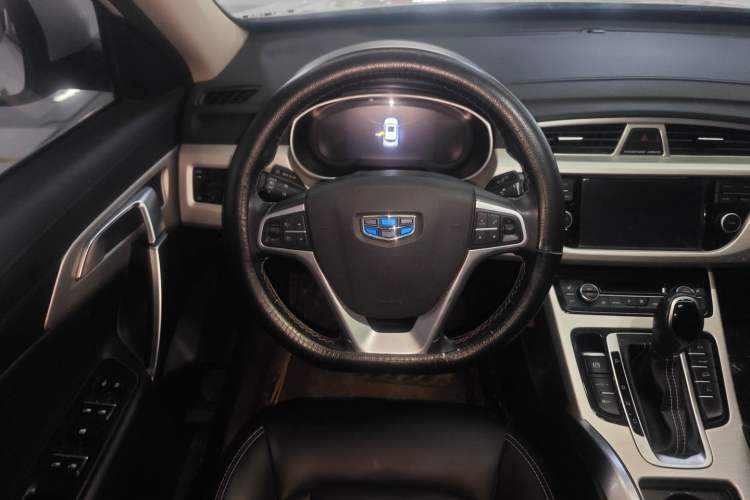 Used Geely Auto Emgrand X7 Sport 2018 1.8TD Automatic Two-Wheel Drive Smart Connect 4G Internet Edition Steering Wheel