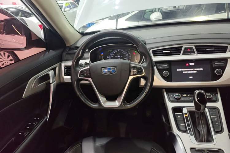 Used Geely Auto Emgrand X7 Sport 2018 1.8TD Automatic Two-Wheel Drive Smart Connect 4G Internet Edition Steering Wheel