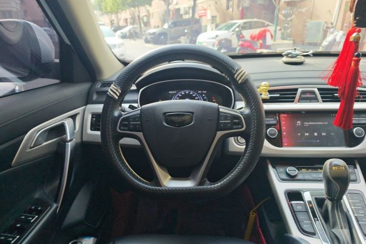 Used Geely Auto Emgrand X7 Sport 2018 1.8TD Automatic Two-Wheel Drive Smart Connect 4G Internet Edition Steering Wheel