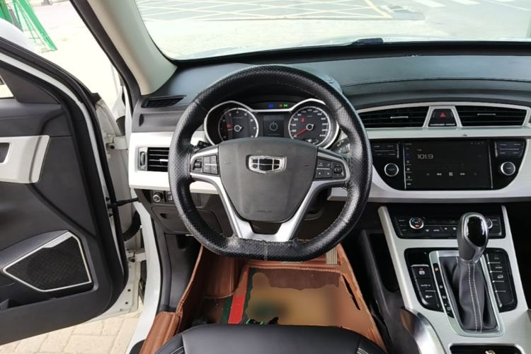Used Geely Auto Emgrand X7 Sport 2018 1.8TD Automatic Two-Wheel Drive Zhiya Model Steering Wheel