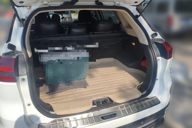 Used Geely Auto Emgrand X7 Sport 2018 1.8TD Automatic Two-Wheel Drive Smart Connect 4G Internet Edition Trunk