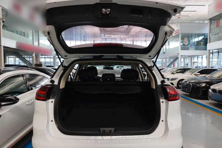 Used Geely Auto Emgrand X7 Sport 2018 1.8TD Automatic Two-Wheel Drive Zhiya Model Trunk