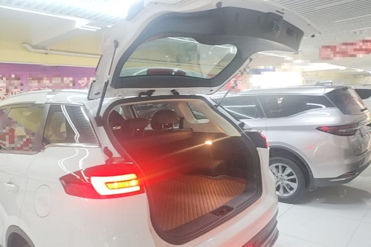 Used Geely Auto Emgrand X7 Sport 2018 1.8TD Automatic Two-Wheel Drive Smart Connect 4G Internet Edition Trunk