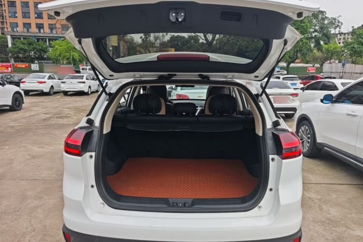 Used Geely Auto Emgrand X7 Sport 2018 1.8TD Automatic Two-Wheel Drive Smart Connect 4G Internet Edition Trunk