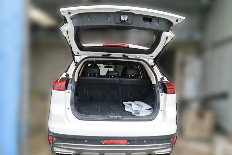 Used Geely Auto Emgrand X7 Sport 2018 1.8TD Automatic Two-Wheel Drive Smart Connect 4G Internet Edition Trunk