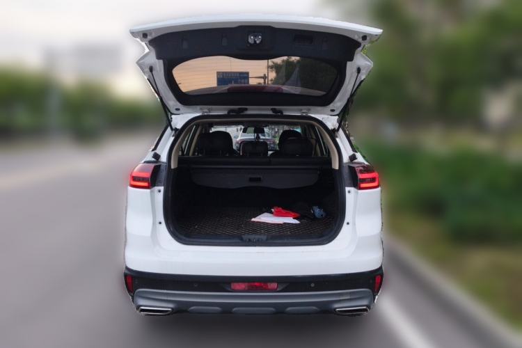 Used Geely Auto Emgrand X7 Sport 2018 1.8TD Automatic Two-Wheel Drive Smart Connect 4G Internet Edition Trunk