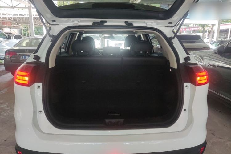 Used Geely Auto Emgrand X7 Sport 2018 1.8TD Automatic Two-Wheel Drive Smart Connect 4G Internet Edition Trunk