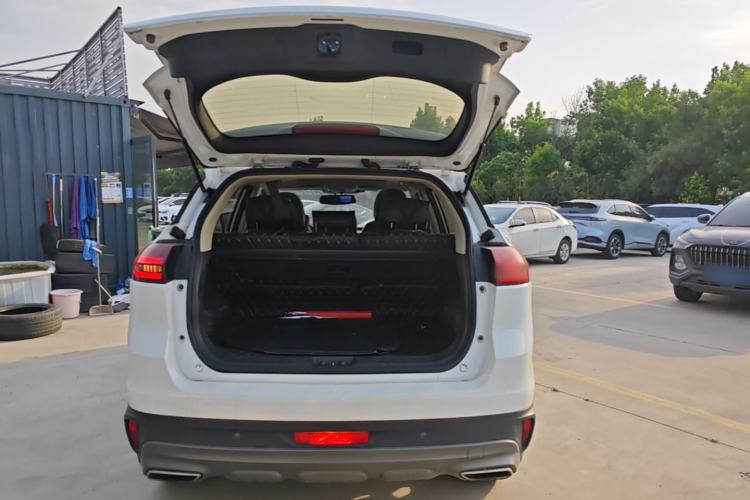 Used Geely Auto Emgrand X7 Sport 2018 1.8TD Automatic Two-Wheel Drive Smart Connect 4G Internet Edition Trunk