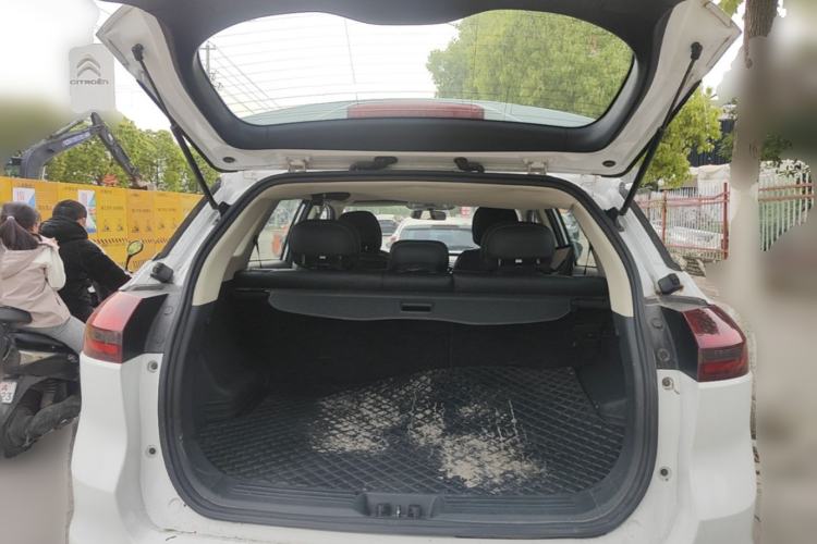 Used Geely Auto Emgrand X7 Sport 2018 1.8TD Automatic Two-Wheel Drive Smart Connect 4G Internet Edition Trunk