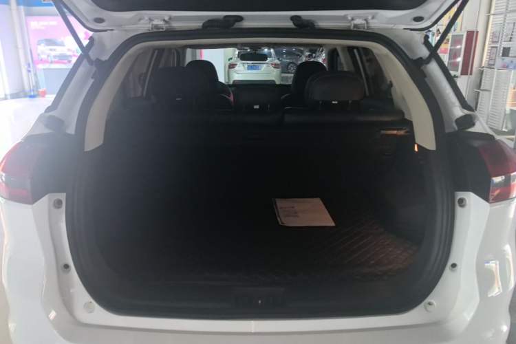 Used Geely Auto Emgrand X7 Sport 2018 2.0L Manual Two-Wheel Drive Zhiya Version Trunk