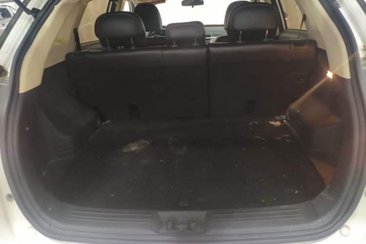 Used Geely Auto Emgrand X7 Sport 2018 1.8TD Automatic Two-Wheel Drive Zhiya Model Trunk