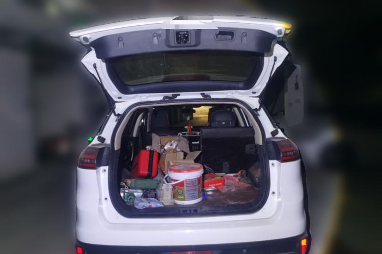 Used Geely Auto Emgrand X7 Sport 2018 1.8TD Automatic Two-Wheel Drive Smart Connect 4G Internet Edition Trunk