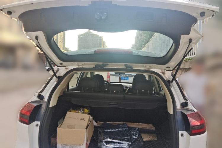 Used Geely Auto Emgrand X7 Sport 2018 1.8TD Automatic Two-Wheel Drive Smart Connect 4G Internet Edition Trunk