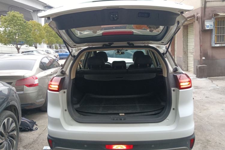 Used Geely Auto Emgrand X7 Sport 2018 1.8TD Automatic Two-Wheel Drive Smart Connect 4G Internet Edition Trunk