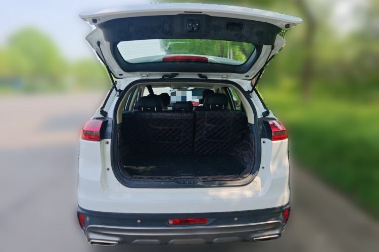 Used Geely Auto Emgrand X7 Sport 2018 1.8TD Automatic Two-Wheel Drive Smart Connect 4G Internet Edition Trunk