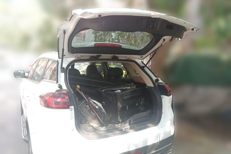 Used Geely Auto Emgrand X7 Sport 2018 1.8TD Automatic Two-Wheel Drive Smart Connect 4G Internet Edition Trunk
