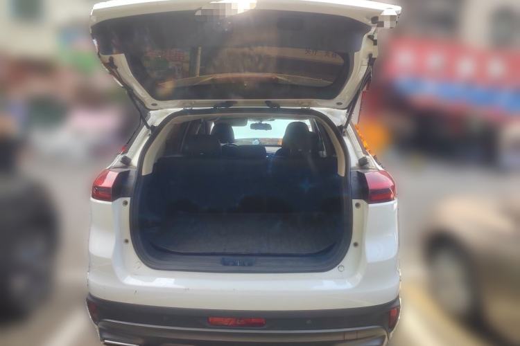 Used Geely Auto Emgrand X7 Sport 2018 1.8TD Automatic Two-Wheel Drive Zhiya Model Trunk