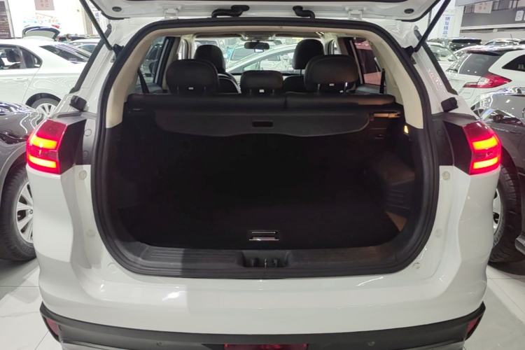 Used Geely Auto Emgrand X7 Sport 2018 1.8TD Automatic Two-Wheel Drive Smart Connect 4G Internet Edition Trunk