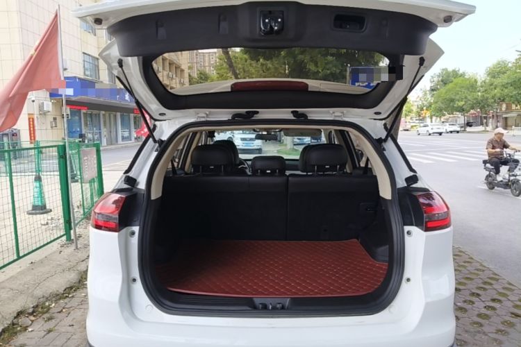 Used Geely Auto Emgrand X7 Sport 2018 1.8TD Automatic Two-Wheel Drive Zhiya Model Trunk