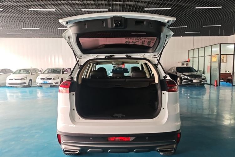 Used Geely Auto Emgrand X7 Sport 2018 1.8TD Automatic Two-Wheel Drive Smart Connect 4G Internet Edition Trunk