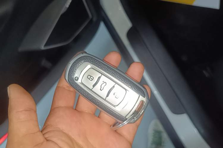 Used Geely Auto Emgrand X7 Sport 2018 1.8TD Automatic Two-Wheel Drive Zhiya Model Vehicle Key