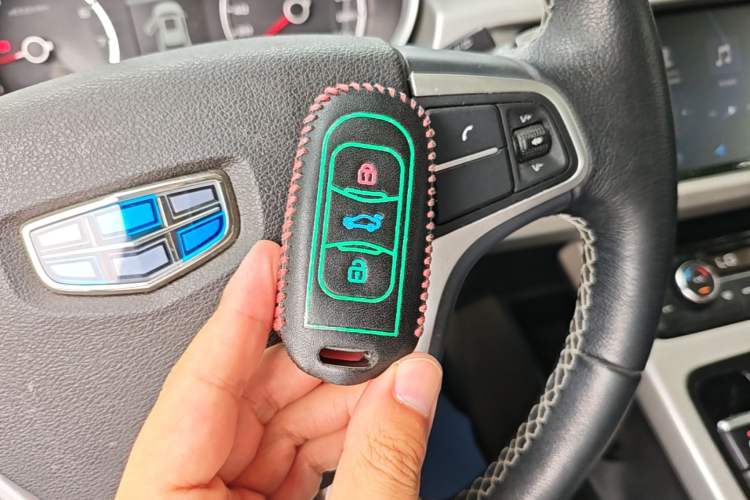 Used Geely Auto Emgrand X7 Sport 2018 1.8TD Manual Two-Wheel Drive Zhiya Model Vehicle Key