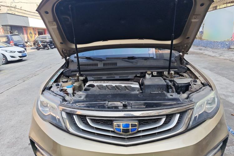 Used Geely Auto Emgrand X7 Sport 2018 1.8TD Automatic Two-Wheel Drive Smart Connect 4G Internet Edition Engine Bay