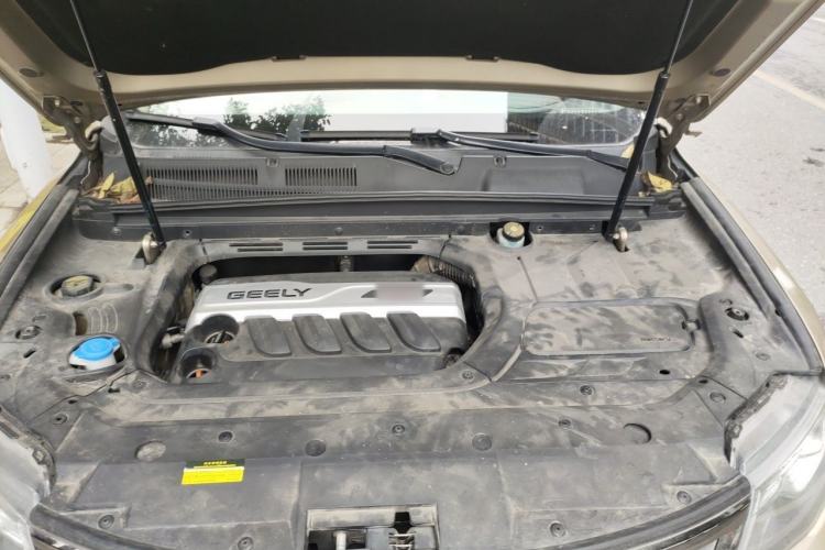 Used Geely Auto Emgrand X7 Sport 2018 1.8TD Automatic Two-Wheel Drive Smart Connect 4G Internet Edition Engine Bay