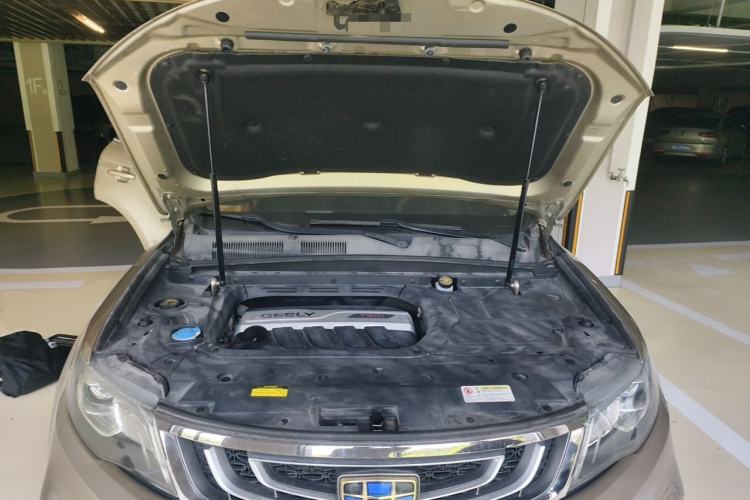Used Geely Auto Emgrand X7 Sport 2018 1.8TD Automatic Two-Wheel Drive Smart 4G Connected Version Engine Bay