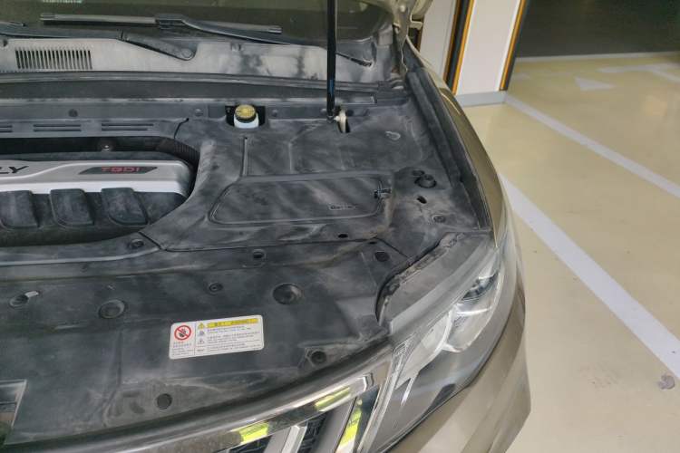 Used Geely Auto Emgrand X7 Sport 2018 1.8TD Automatic Two-Wheel Drive Smart 4G Connected Version Engine Bay Left
