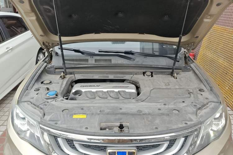 Used Geely Auto Emgrand X7 Sport 2018 1.8TD Automatic Two-Wheel Drive Smart 4G Connected Version Engine Bay