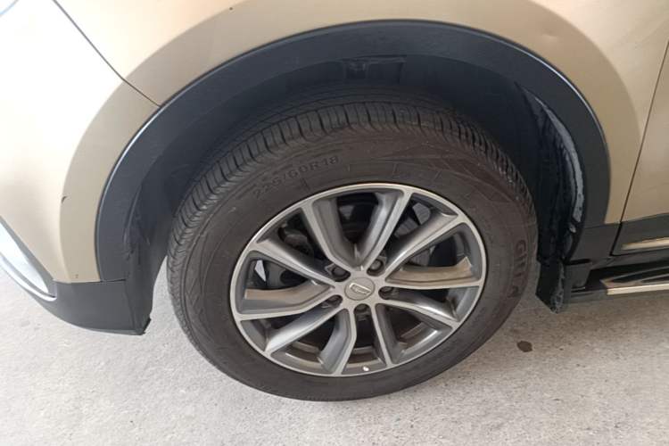 Used Geely Auto Emgrand X7 Sport 2018 1.8TD Automatic Two-Wheel Drive Smart Connect 4G Internet Edition Exterior 4