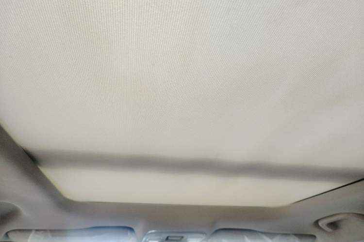 Used Geely Auto Emgrand X7 Sport 2018 1.8TD Manual Two-Wheel Drive Zhiya Model Headliner
