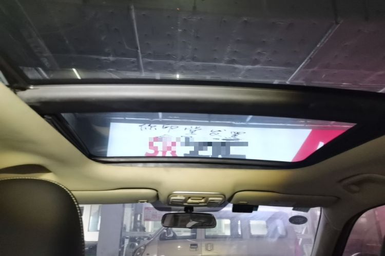 Used Geely Auto Emgrand X7 Sport 2018 1.8TD Automatic Two-Wheel Drive Zhiya Model Headliner
